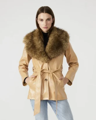 Abrigo Bowery color canela