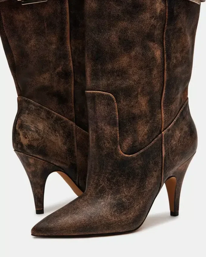 Baddie Brown Desgastadas