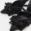 Baylin de satén negro con pedrería Baylin de satén negro con pedrería