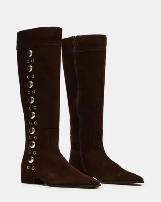 Botas de ante marrón con tachuelas Dingo