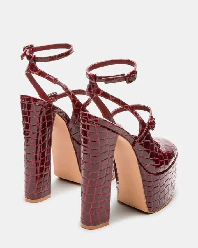 Cocodrilo rojo Scotlyn