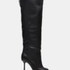Cuero negro seductor