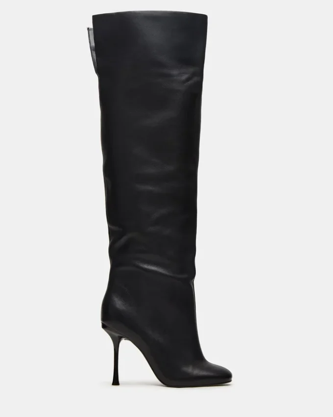 Cuero negro seductor