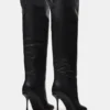 Cuero negro seductor