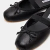 Cutesy de cuero negro Cutesy de cuero negro