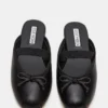 Cutesy de cuero negro Cutesy de cuero negro