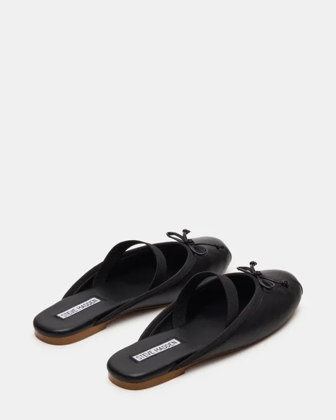 Cutesy de cuero negro Cutesy de cuero negro