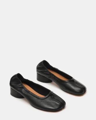 Cyra de cuero negro