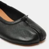 Cyra de cuero negro Cyra de cuero negro