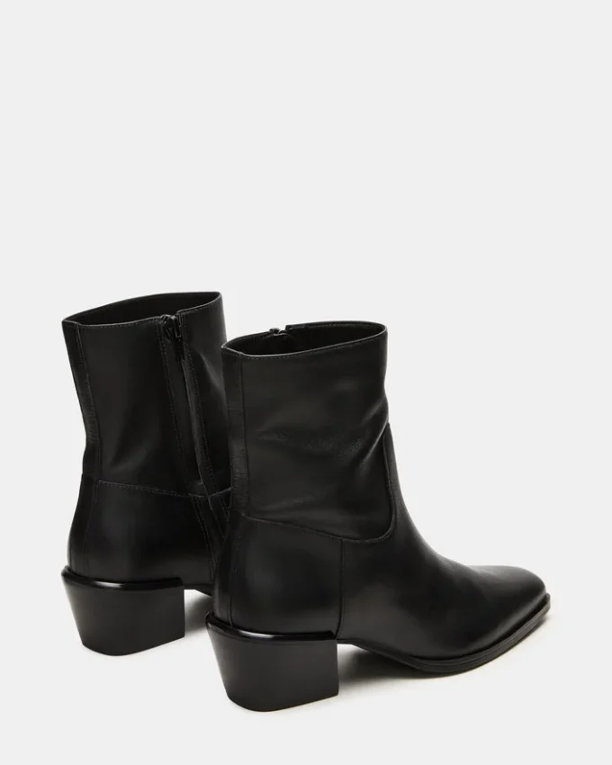 Daney de cuero negro Daney de cuero negro