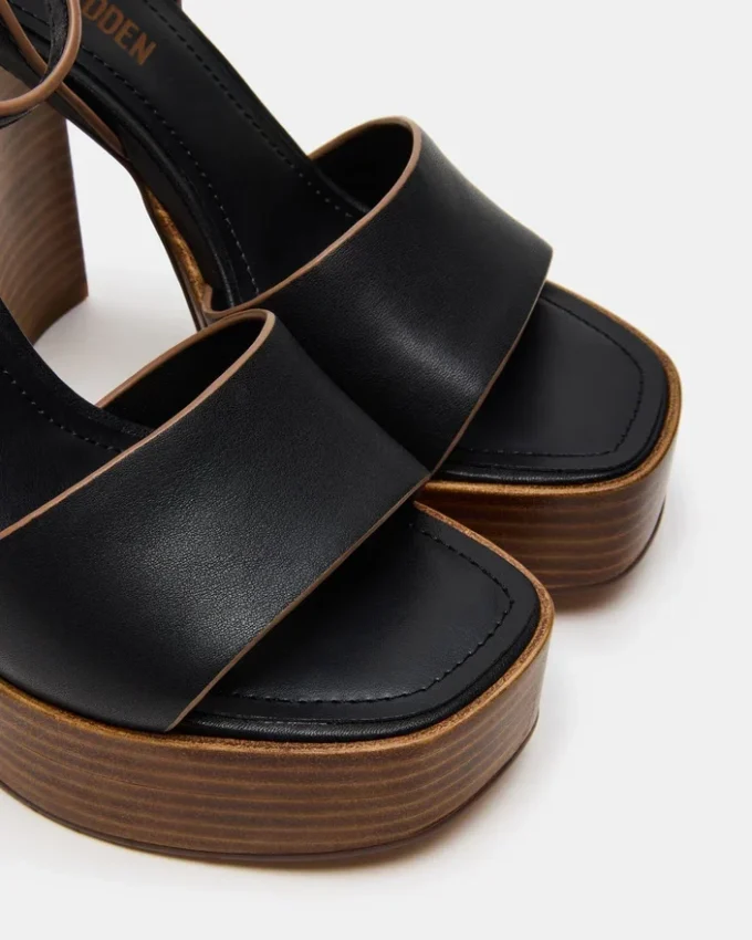 Floria de cuero negro