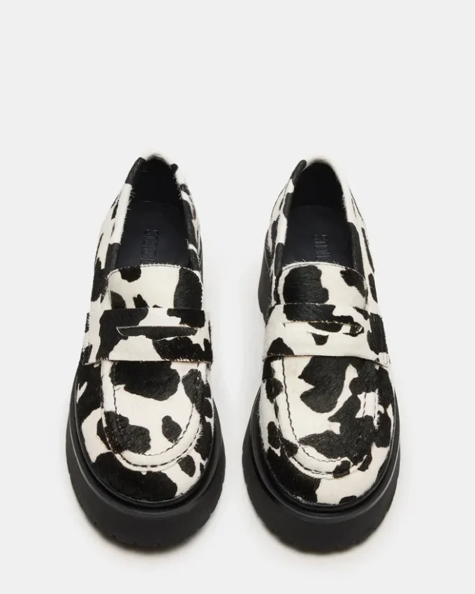 Layken Negro con estampado de vaca Layken Negro con estampado de vaca