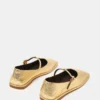 Macbeth de cuero dorado