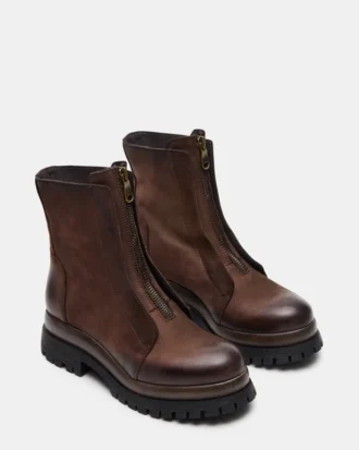 Milton Brown de cuero