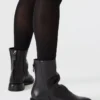 Nexie de cuero negro Nexie de cuero negro