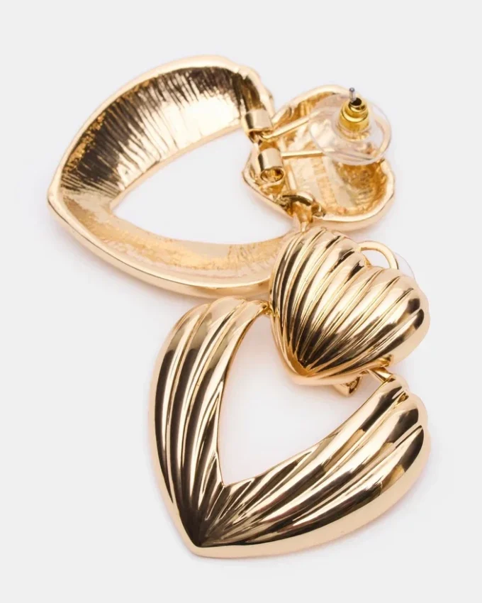 Pendientes de doble corazón acanalado en oro