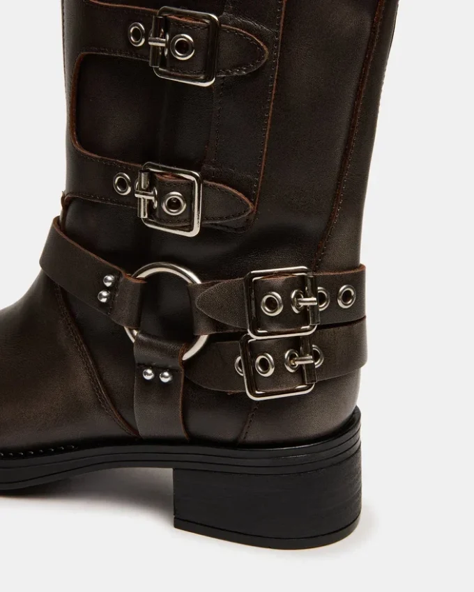Rocky Brown, pantalon de pierna ancha desgastado