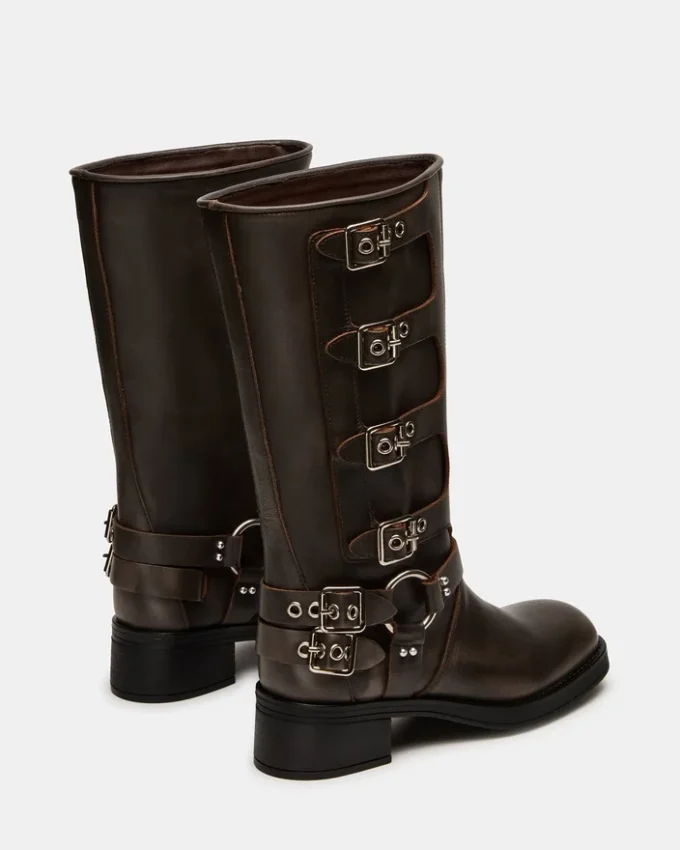 Rocky Brown, pantalon de pierna ancha desgastado