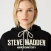 Sudadera con capucha y logo Sm, negra