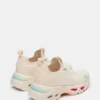 Swoop White Multi Swoop White Multi