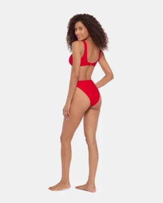 Partes de abajo de bikini de cintura alta Sleek ‘N Chic Cherry