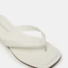 Trella de cuero blanco