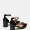 Zapatos de niña Prettyy en charol negro Zapatos de niña Prettyy en charol negro